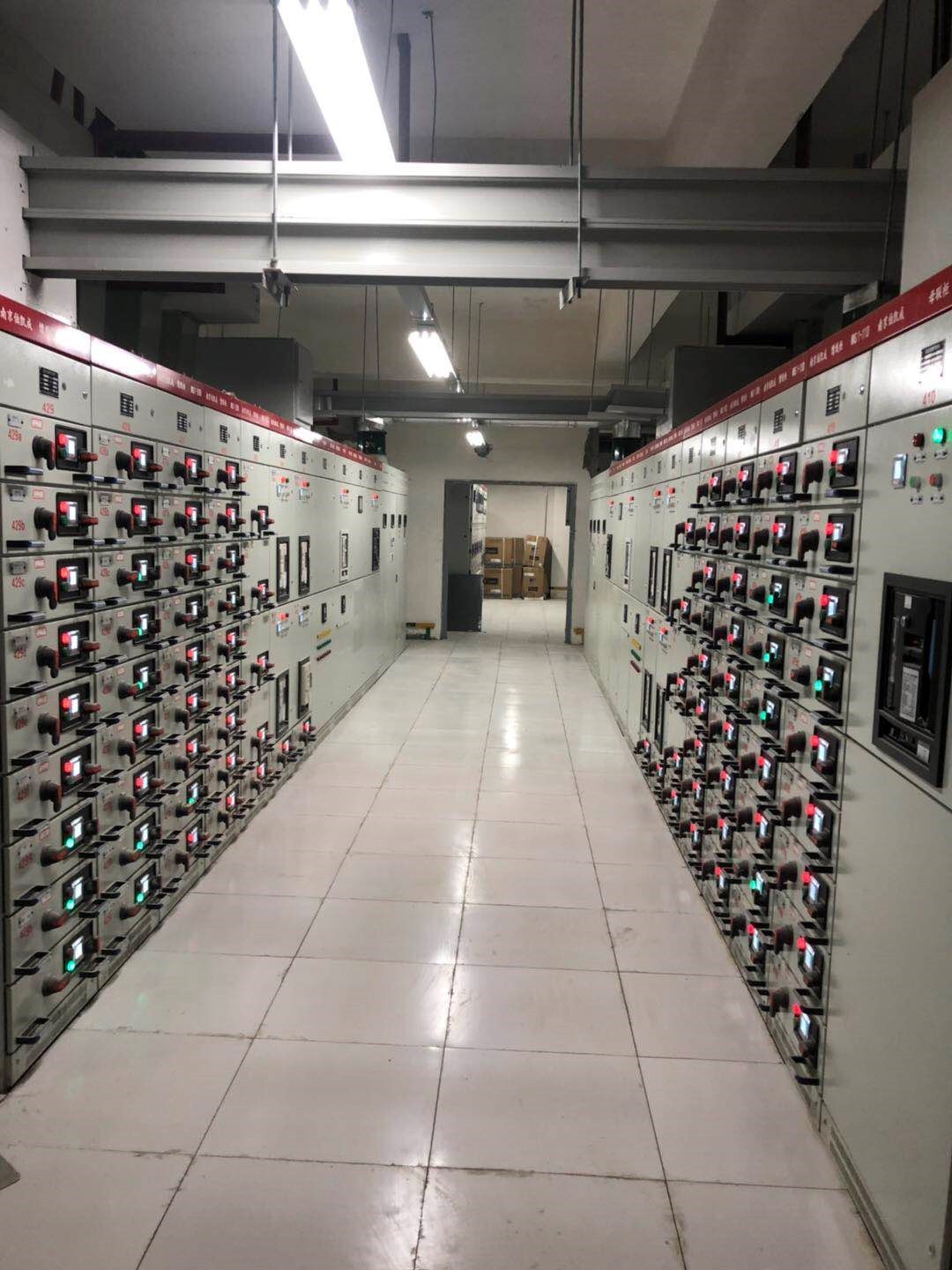 庆祝南京一中江北校区和托马斯实验学校圆满送电